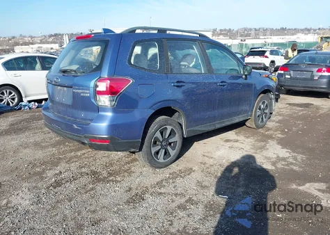 2017 Subaru Forester 2.5I z USA, uszkodzony, nr VIN JF2SJABC3HH595492